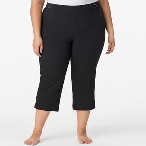 Roz & Ali Women's Black Classic Fit Cropped Pants Size 22
